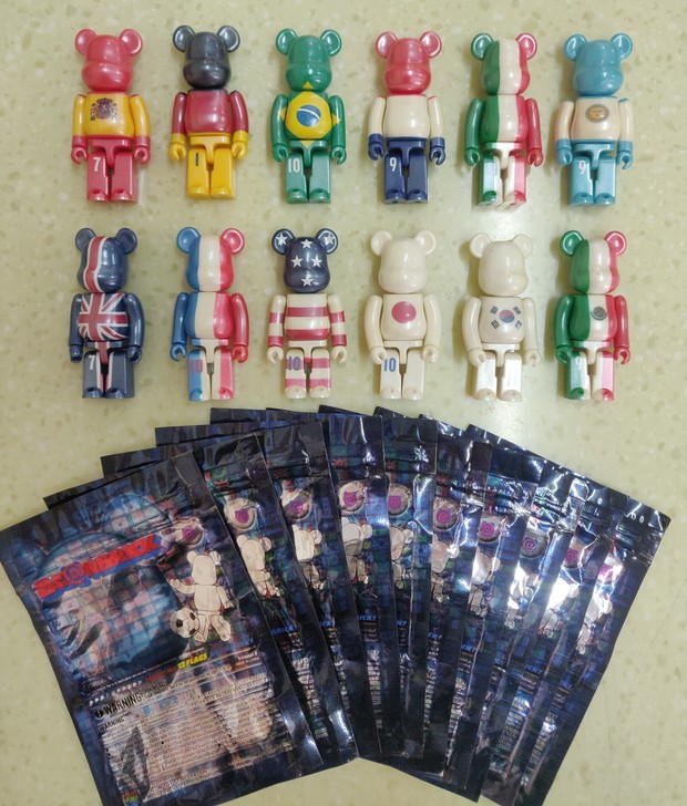 bearbrick 世界杯 套装，原袋附，...