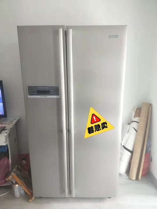 美的双开门冰箱，家里一直在用。