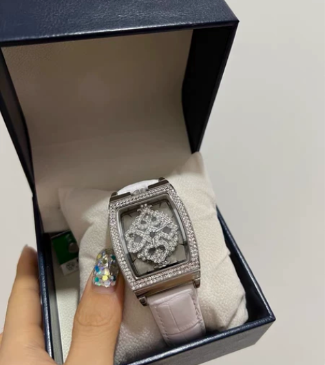 DAVENA时来运转 款满天星轻奢女士手表...