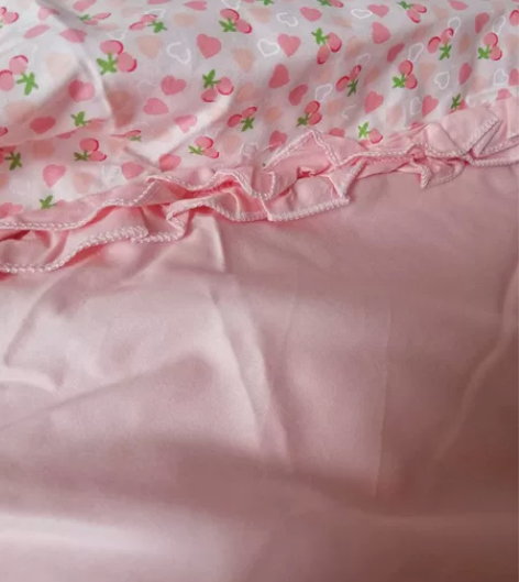 面料：斜纹全棉 款式：韩式公主风特点，带花...