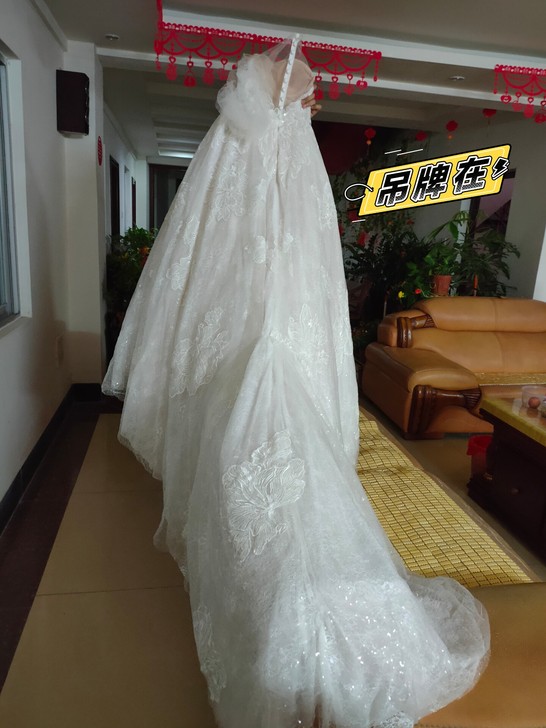 婚礼结束,为了不遗憾还是买了花音,因为我是...