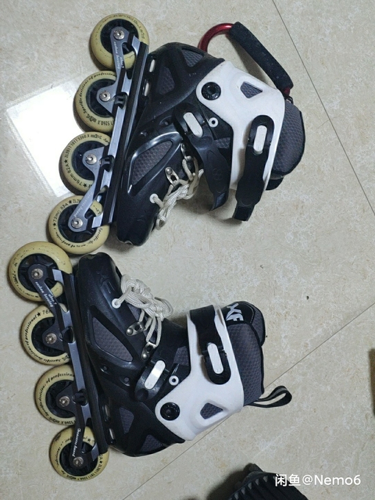 XF雄风牌溜冰鞋