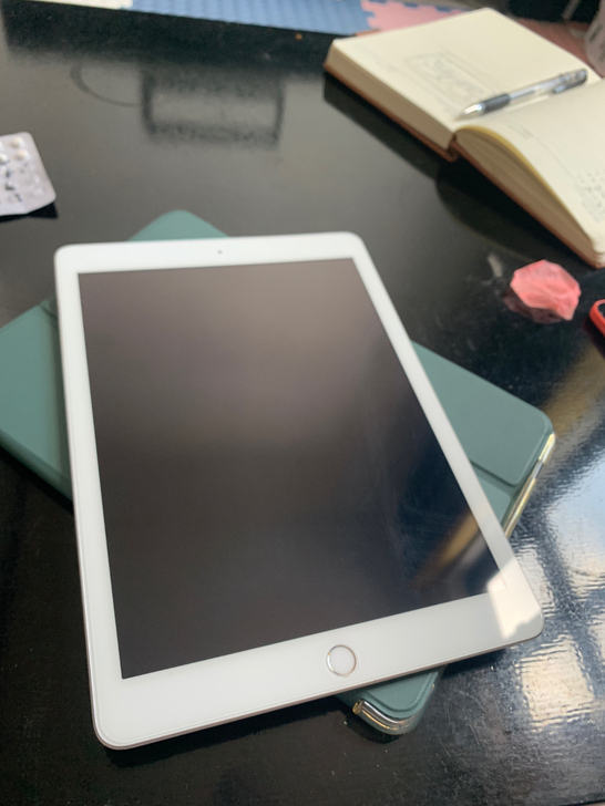 iPad 2018 32Ｇ+4Ｇ 日版