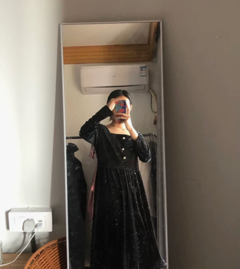 丝绒裙子 九新 本人160 90斤上身效果...