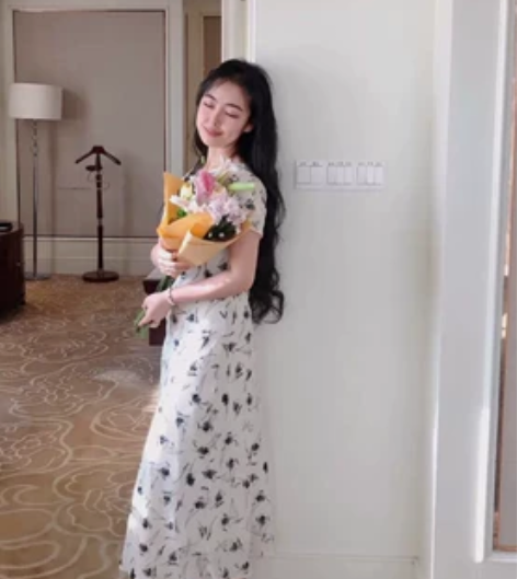 古风重症患者|复古港风荡领印花飞袖修身大气...