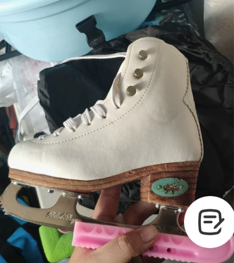 儿童纯皮花样冰刀鞋，28码 小了，穿不了了...