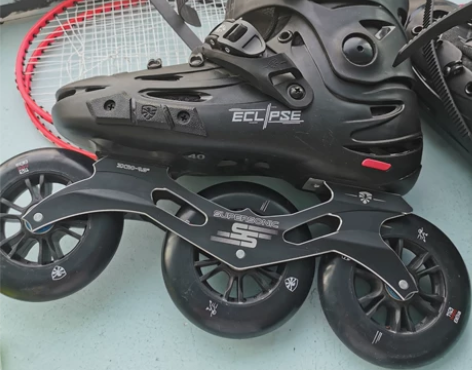 飞鹰轮滑鞋F110大三轮速桩速滑鞋休闲刷街...