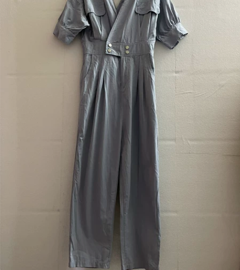 全新纯棉斜纹V领收腰显瘦工装裤时尚九分连体...