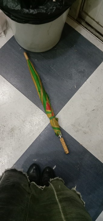 中型雨伞