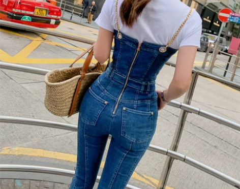 2021秋装新款连衣裤女牛仔吊带露肩修身高...