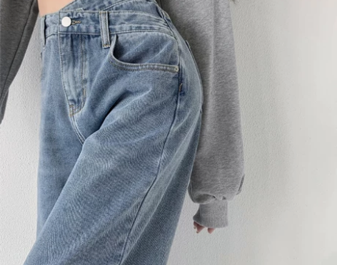 浅色直筒牛仔裤女2022春装新款高腰显瘦设...