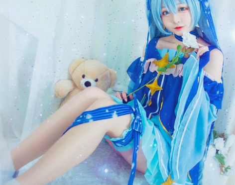 【双11狂欢价】雪初音cos初音未来2初音...