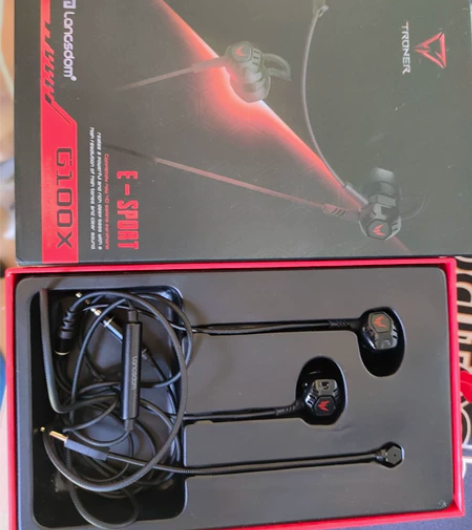 全新耳机，仅使用过两三次，兰士顿G100X...