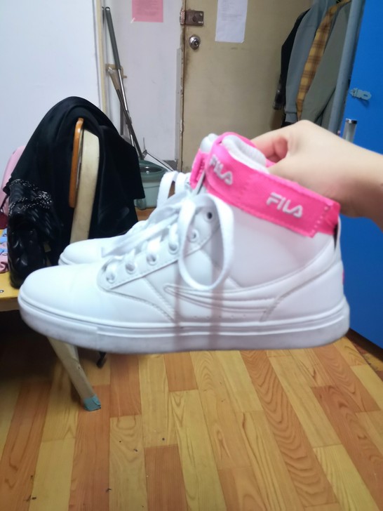 正品fila斐乐女鞋