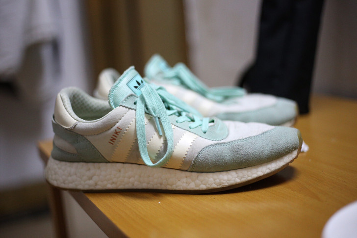 Adidas阿迪达斯