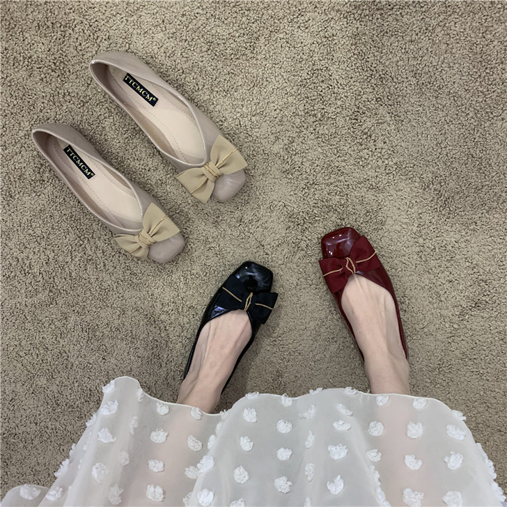 单鞋女鞋子2021年春季新款气质通勤软漆皮...