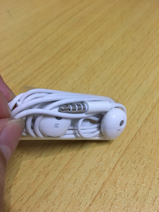 华为Mate30原装3.5圆孔耳机全新没用...