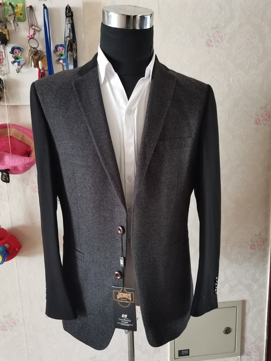 【品牌西装特价】全新男士精品商务休闲西服外...