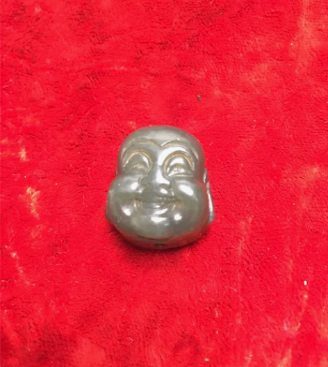 玉雕小佛珠,双面雕 喜欢的来咨询,二手物品...