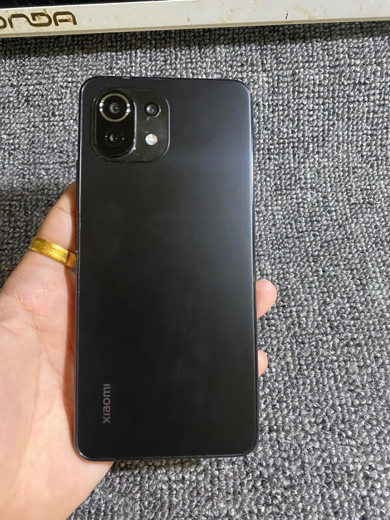 小米11青春版黑色8+128GB，骁龙78...