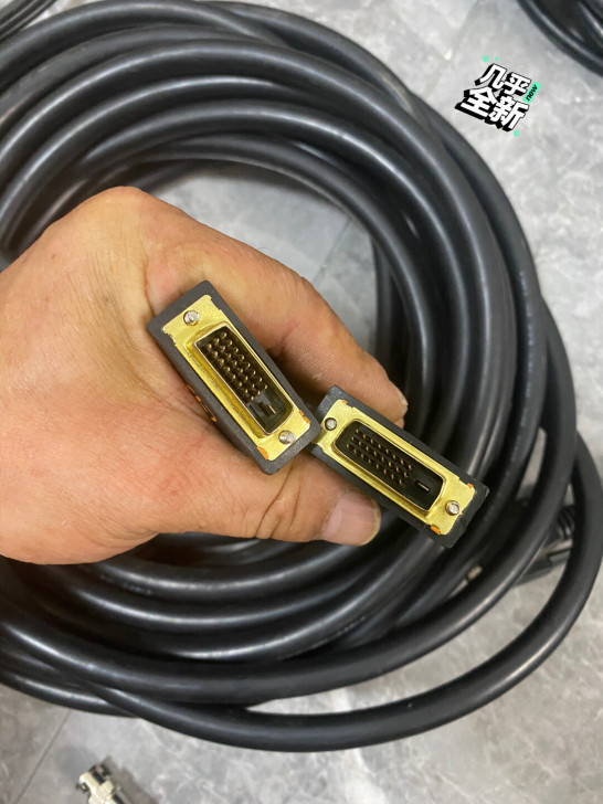 高清线 传输线 有10米长500包邮