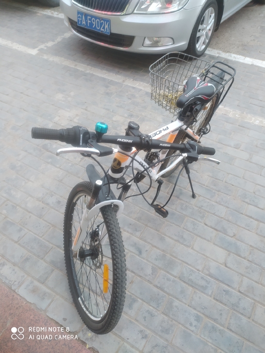 车子七八成新，骑了半年左右，21速的，仅支...