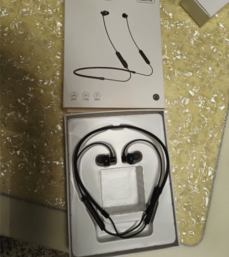 运动蓝牙耳机，几乎没戴过 感兴趣的话点“我...