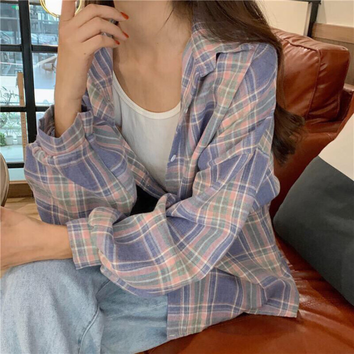 女生格子衬衫质量很好