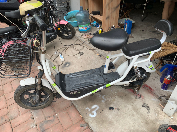 电动车出售 小刀电动车没电还能跑   需要...