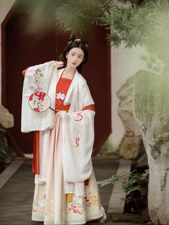 千韵岗凤卿莲汉服