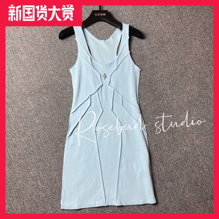 连衣裙