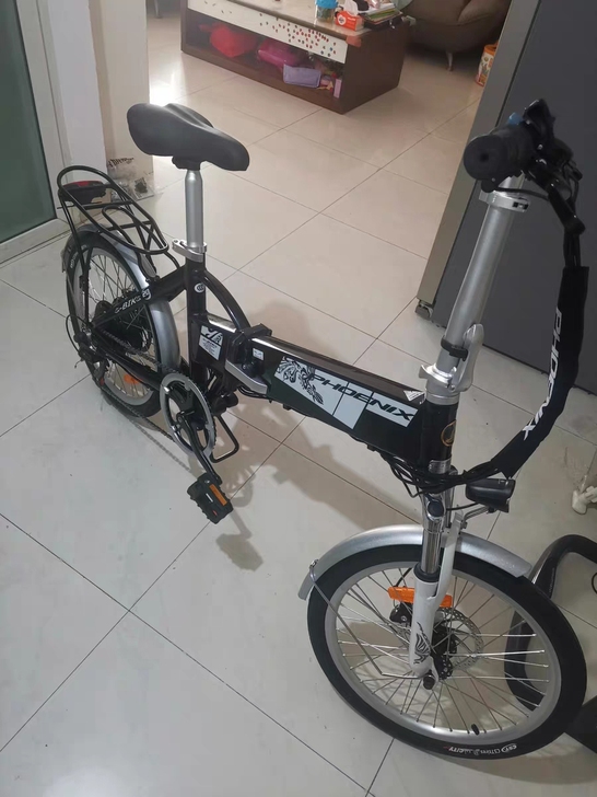 品牌型号 ：凤凰牌折叠电动自行车
