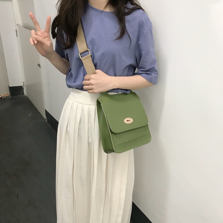 一个绿色的包
