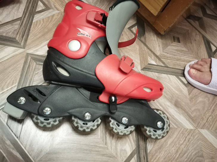 旱冰鞋 36-42都能穿 用不上了