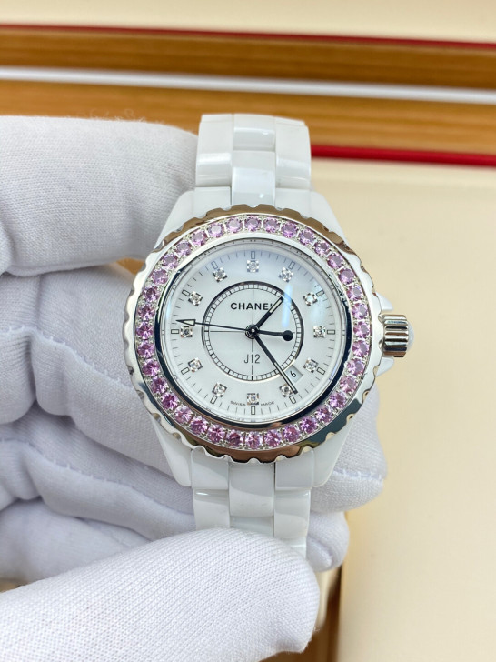 香奈儿j12系列白陶瓷粉宝圈女士腕表