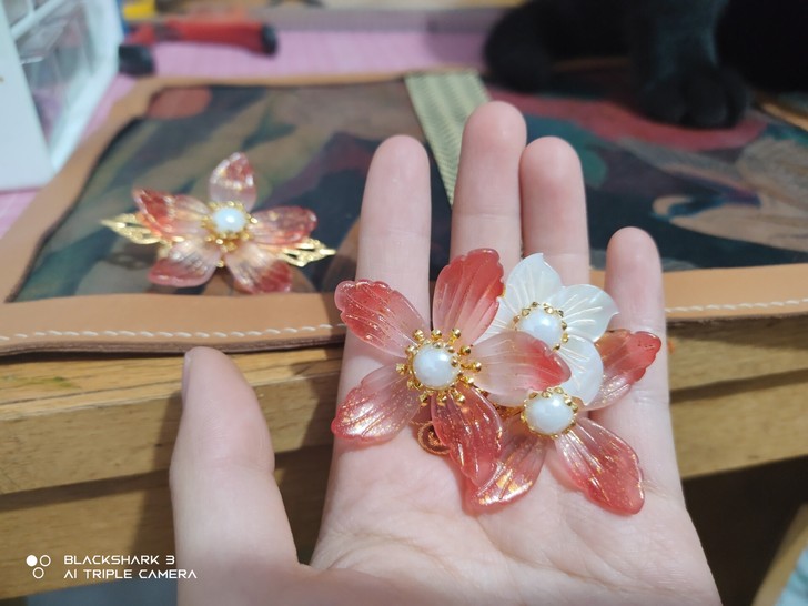 图上俩汉服夹子一起25包邮非偏远,偏远加5...