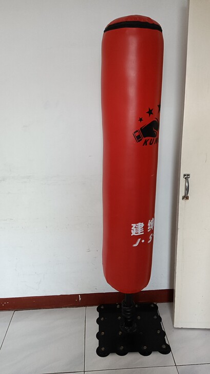 拳击训练器高度1.80米,带一副拳击手套,...