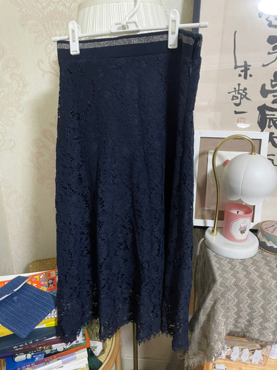 一条蕾丝裙 购于淘宝 m 码