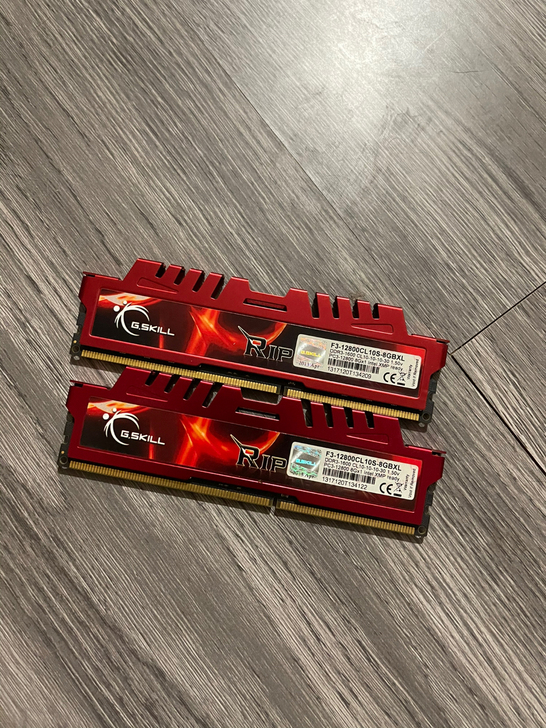 芝奇，ddr3 1600 8g，无修无暗病...