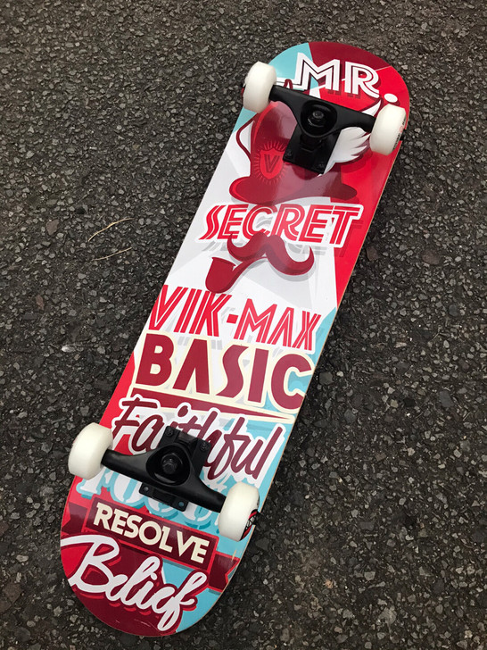 低价出售全新vikmax板面青少年双翘滑板...