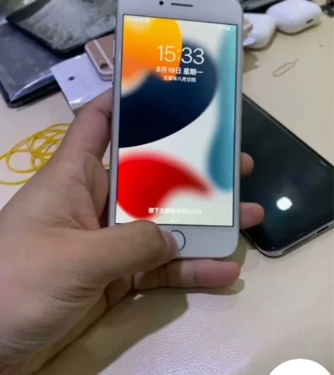 苹果8 三网小8 成色大花 换的新电池 效...