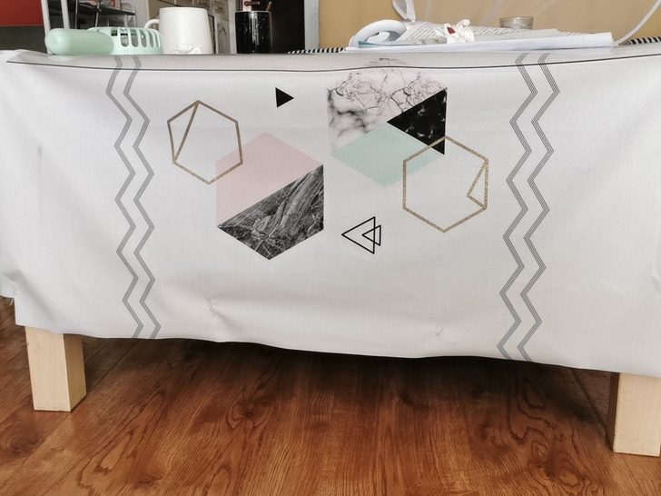 120cm*80cm的原木色茶几，