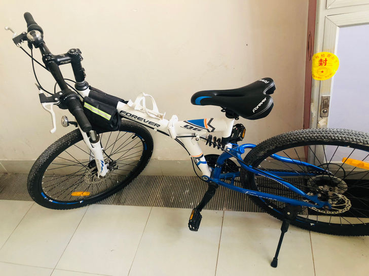 永久牌自行车，9.5成新便宜转让，没地方放