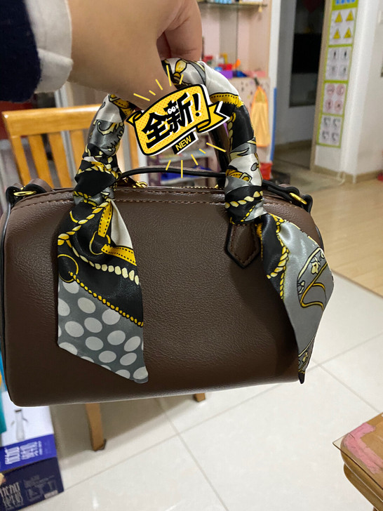 全新小包，枕头包，长18高15，有肩带可以...