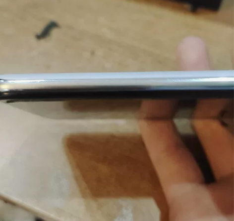 个人使用一手，手机盒子丢了充电器坏了，顶配...