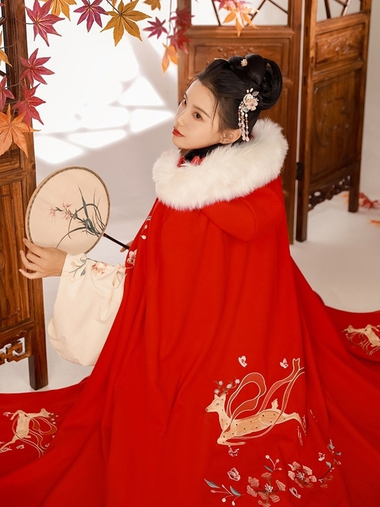 汉服斗篷，正品 ，光夕鹿之微均码几乎全新