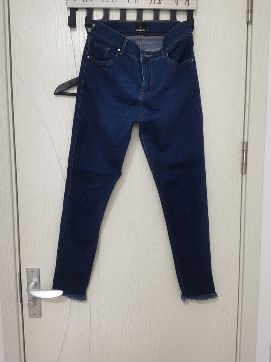 牛仔裤正品,100斤的姑娘可以穿哦