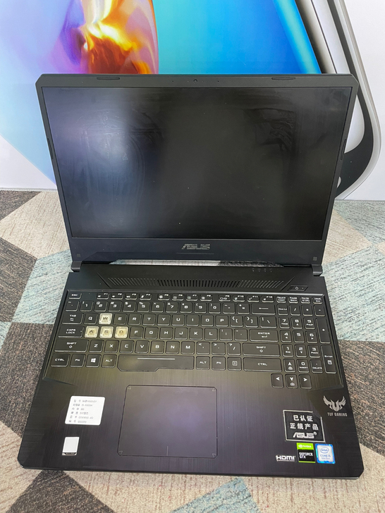 华硕飞行堡垒 120hz刷新率