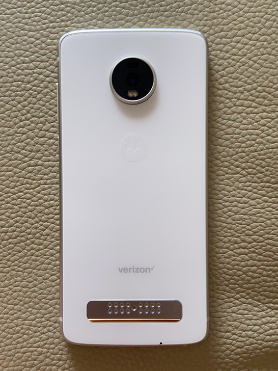 Motorola 摩托罗拉 moto z4...