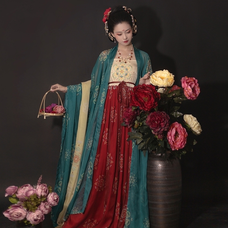 全新。青渊 原创汉服唐制复原款绣花诃子裙大...